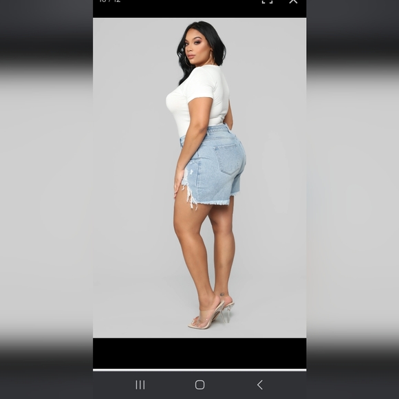 NWT!! FASHION NOVA SHORTS !! - Picture 2 of 13